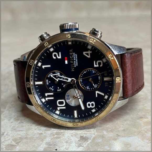 Tommy Hilfiger Stainless Steel and Leather Strap Men’s Watch Model 1791137 - Picture 3 of 16